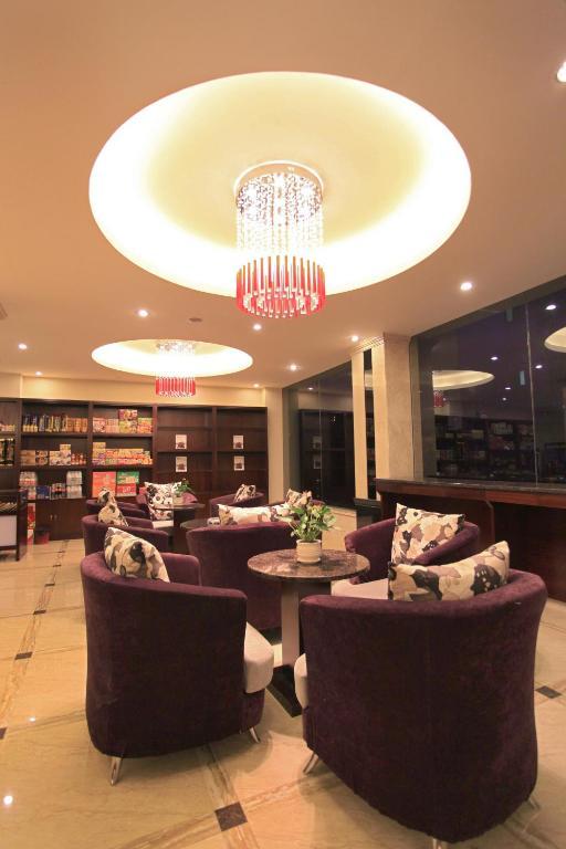 Perfect Season Hotel Guilin Exterior photo