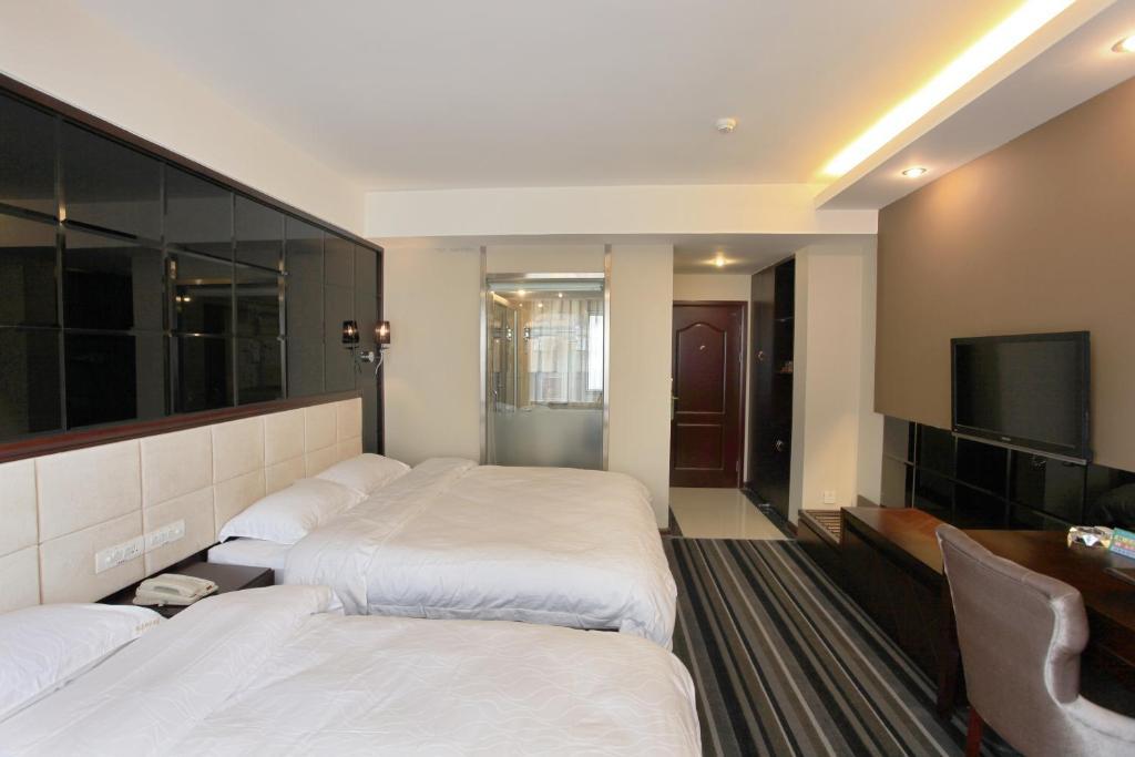 Perfect Season Hotel Guilin Room photo
