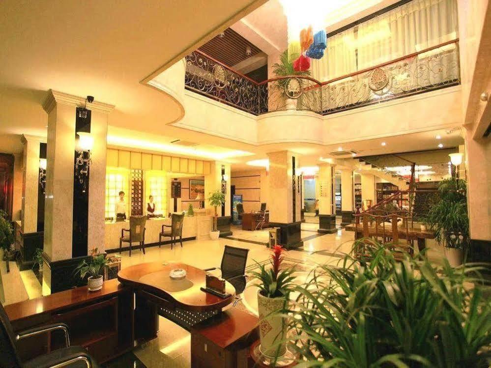 Perfect Season Hotel Guilin Exterior photo