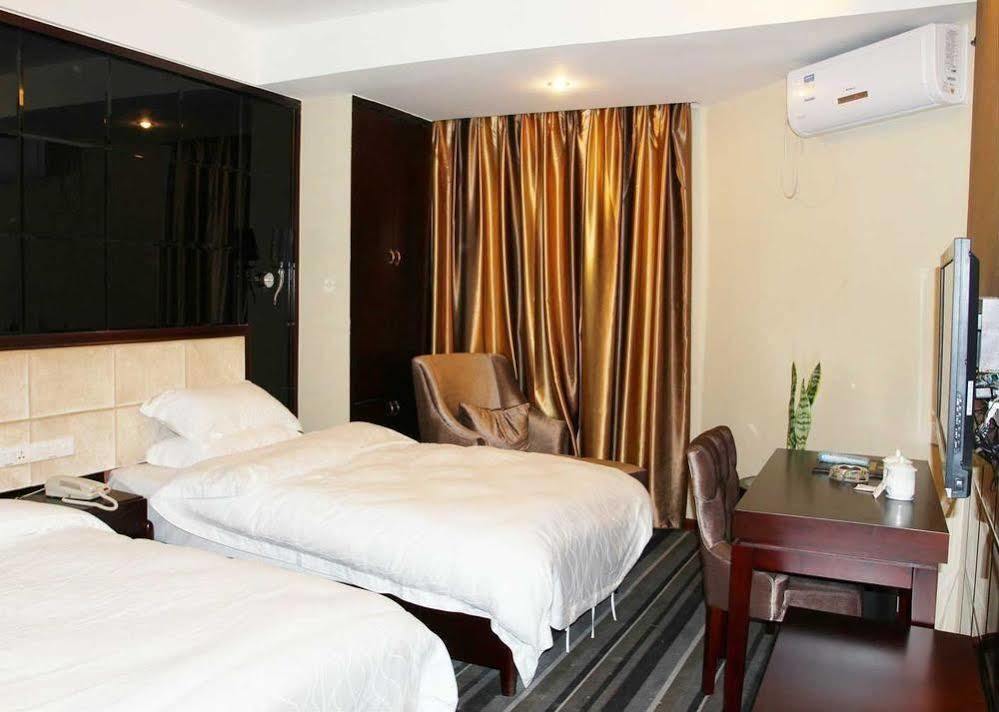 Perfect Season Hotel Guilin Exterior photo