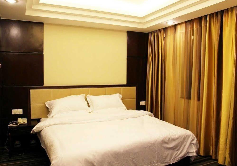 Perfect Season Hotel Guilin Exterior photo