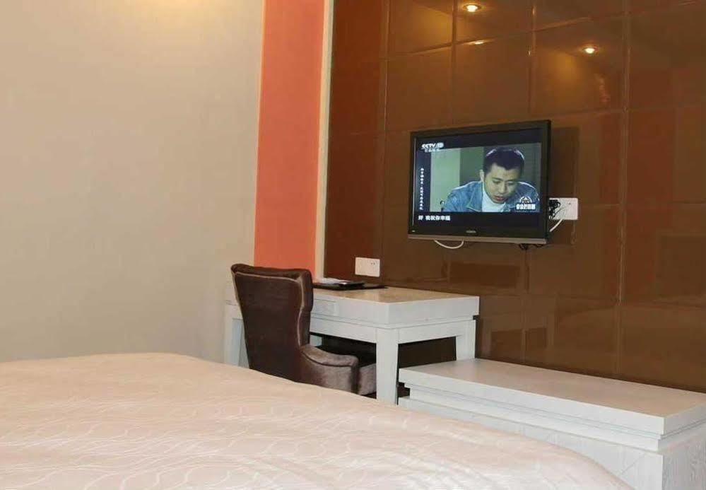 Perfect Season Hotel Guilin Exterior photo